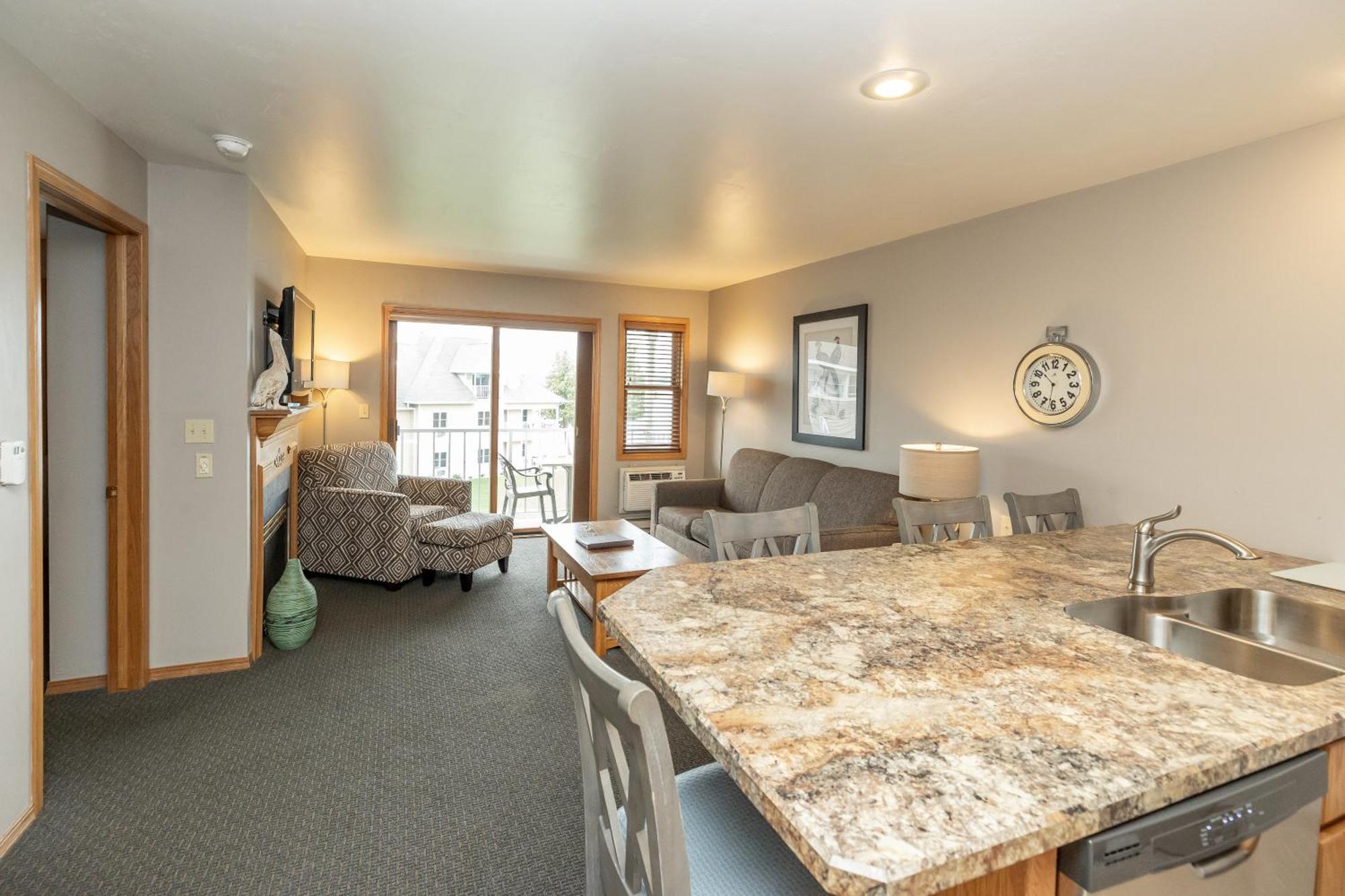 Westwood Shores Waterfront Resort Sturgeon Bay