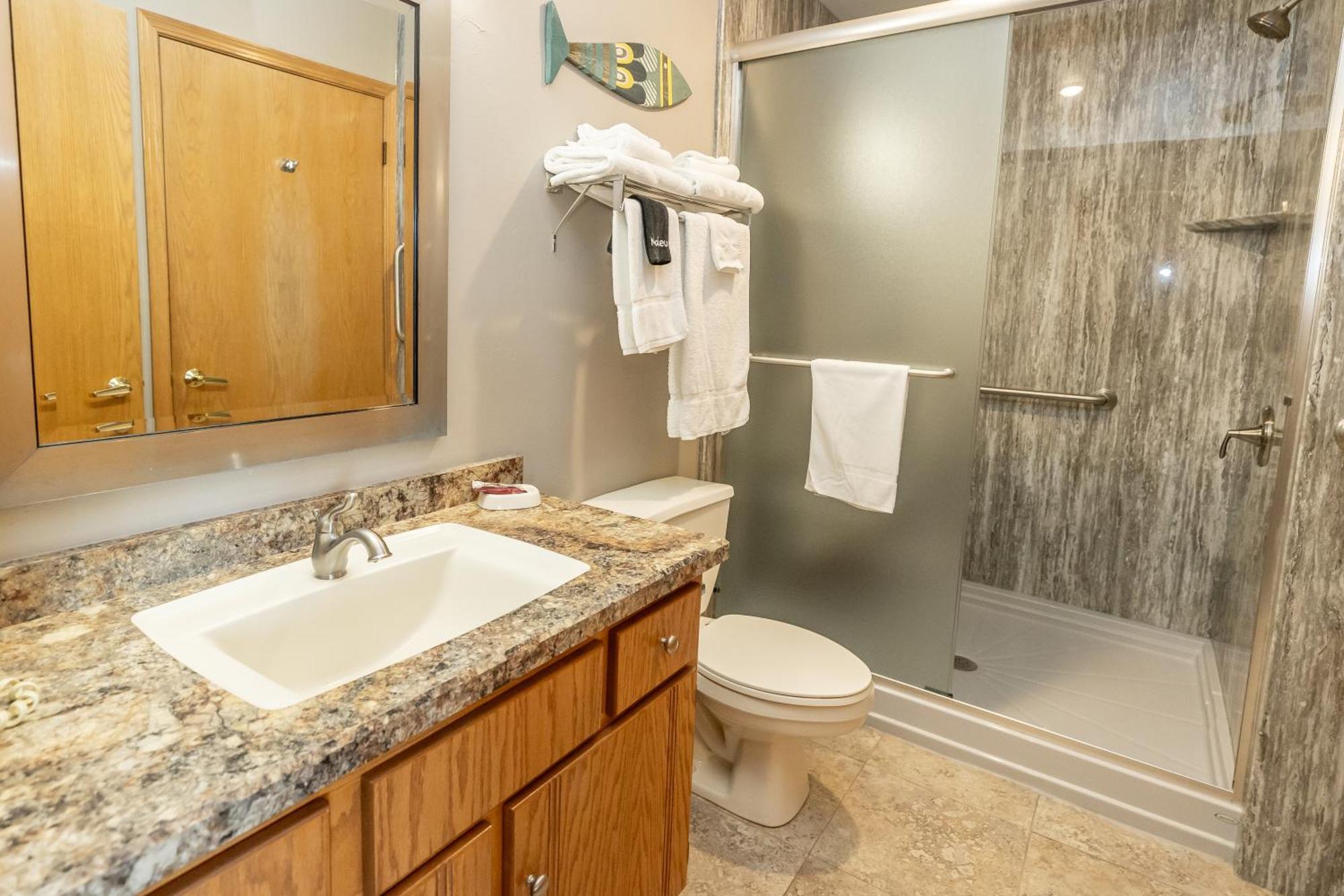 Westwood Shores Waterfront 3*