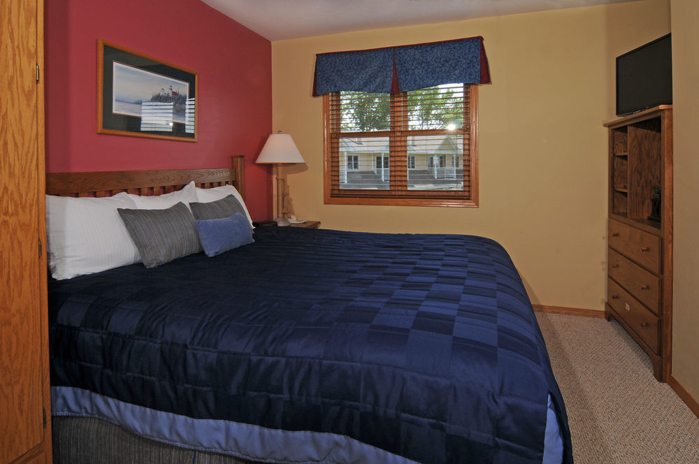 Westwood Shores Waterfront 3* Sturgeon Bay