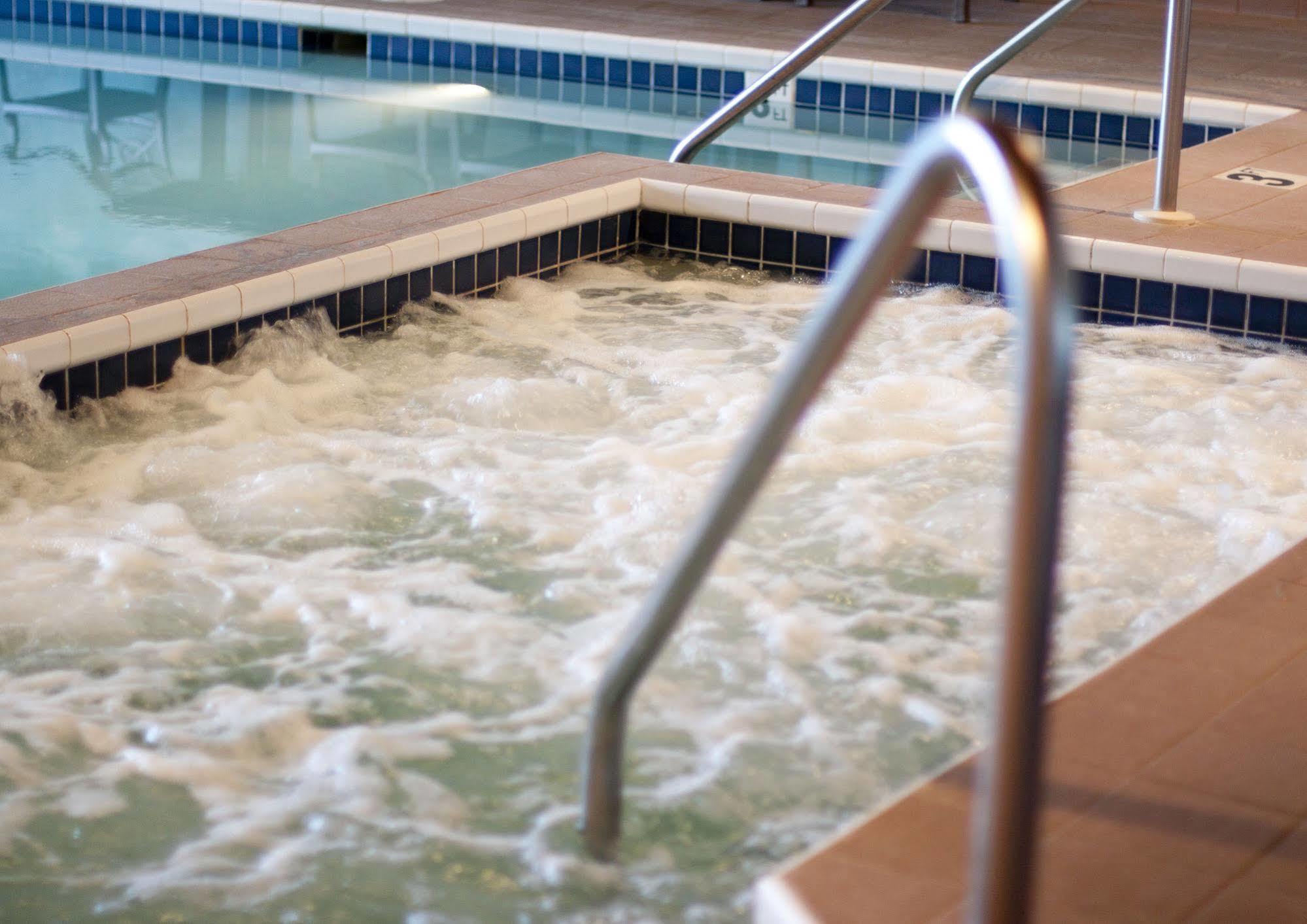 Westwood Shores Waterfront Resort 3*