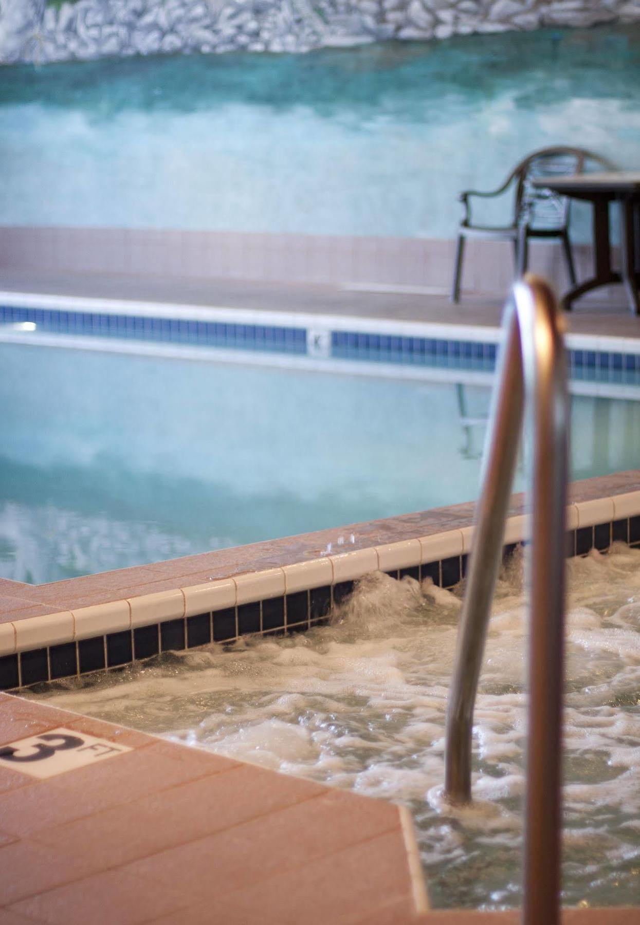 Westwood Shores Waterfront 3*