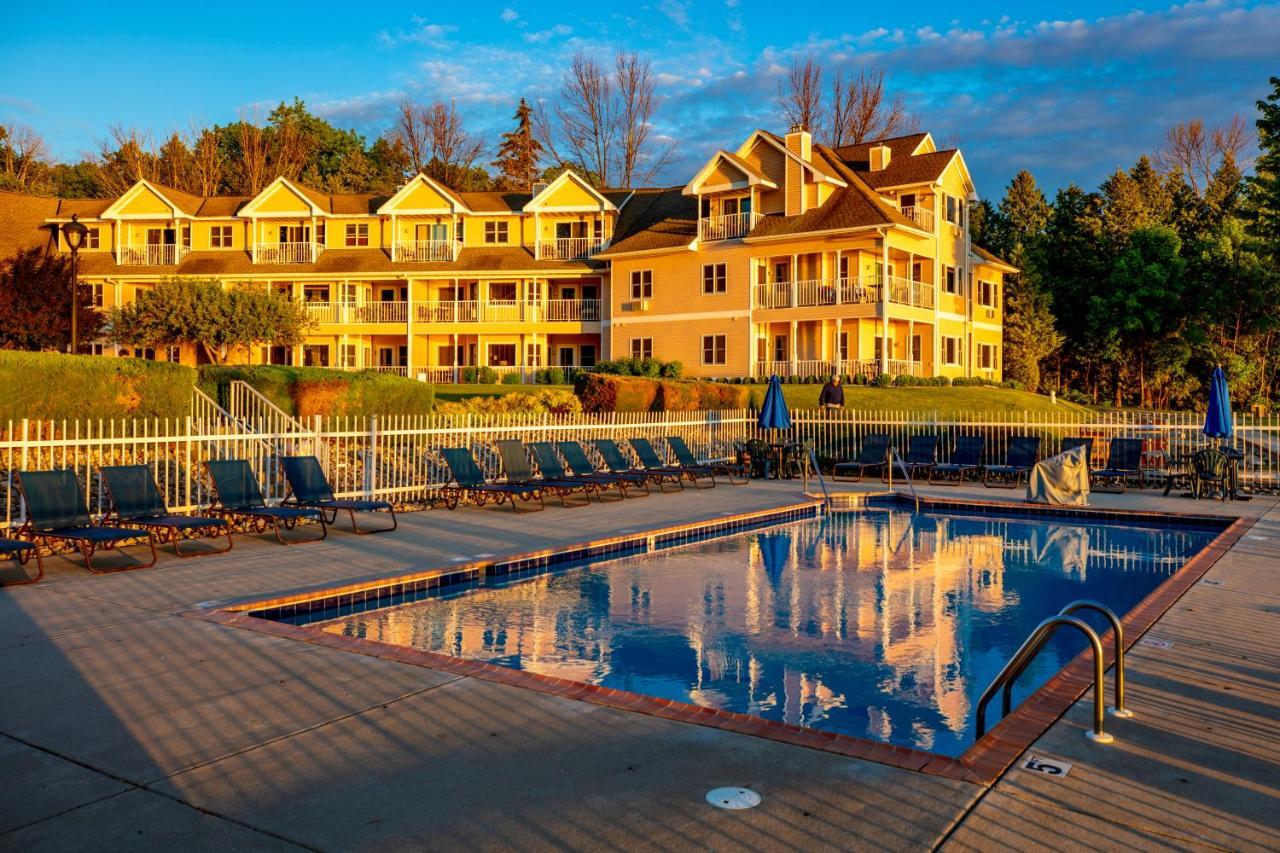 Resort Westwood Shores Waterfront